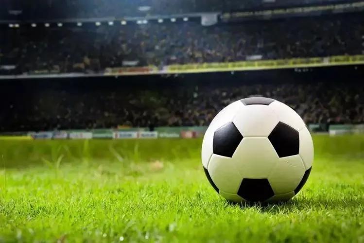 长杯足球比赛分组,足球经典诗