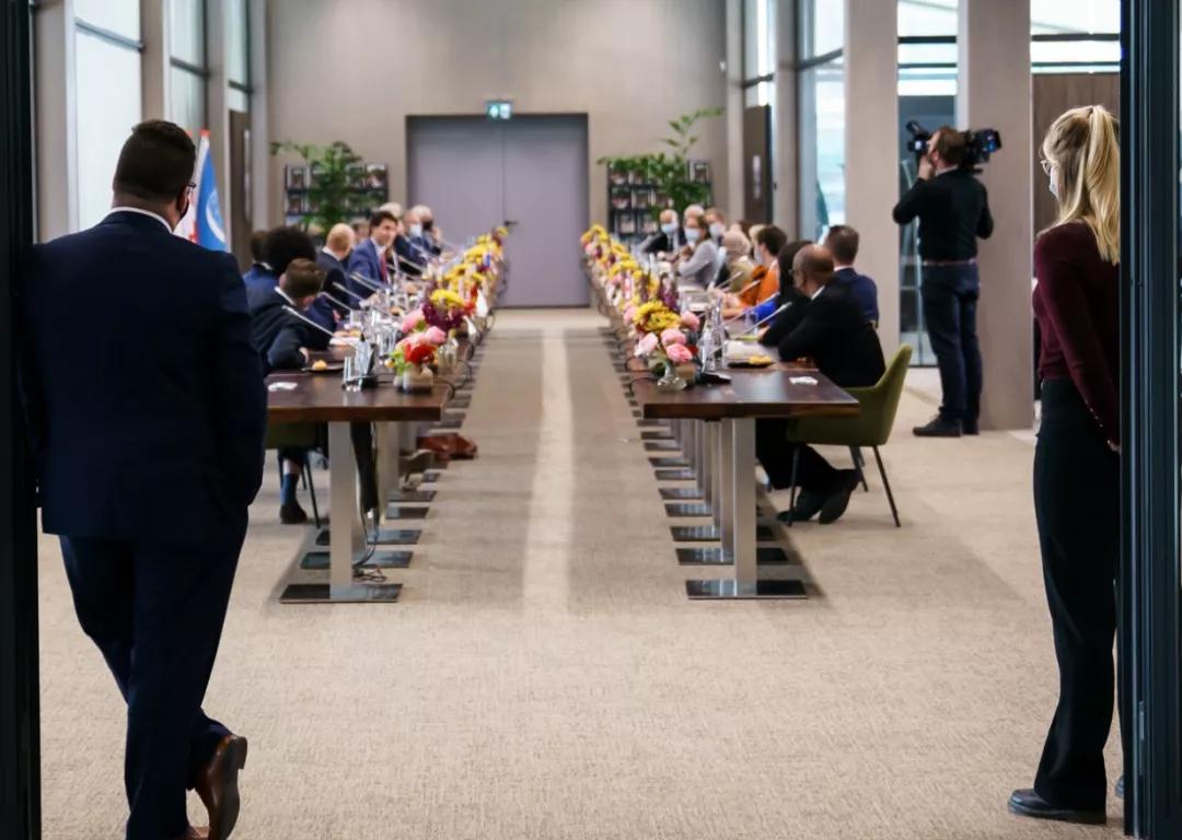 特鲁多个人图片,特鲁多贺新年