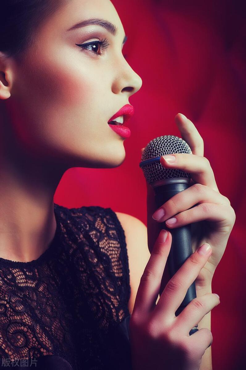 在深夜里反复听的一首歌,让人沉默的几首歌