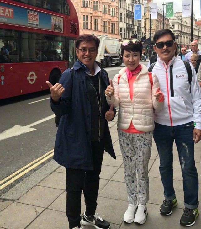 谭咏麟25至70岁,谭咏麟22岁到70岁