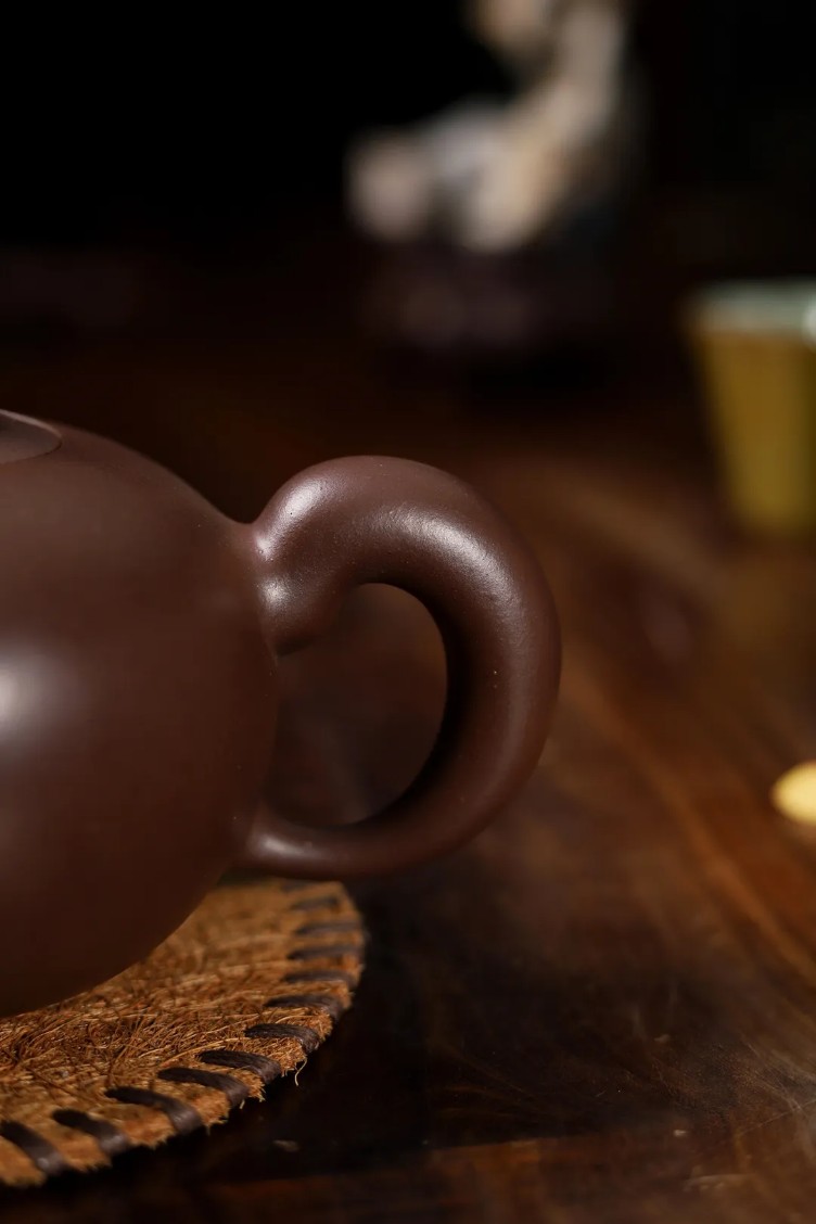 陈国良紫砂早期底款鉴定,陈国良薄胎梅桩特点