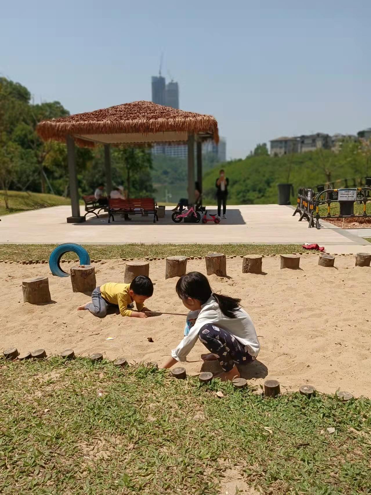 我最喜欢的课是英语怎么说,我最喜欢的课400字