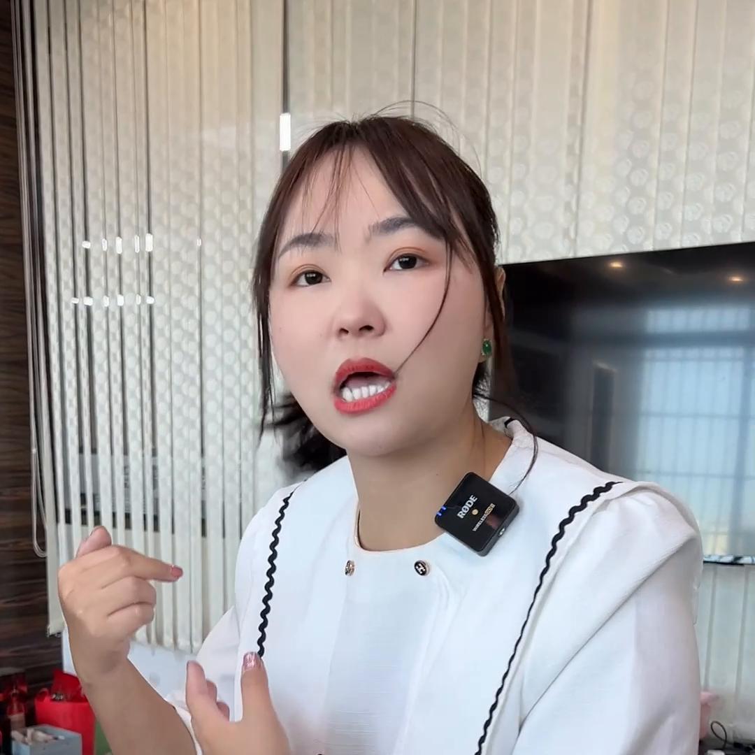 缅甸翡翠手镯东哥,抖音缅甸翡翠盲盒