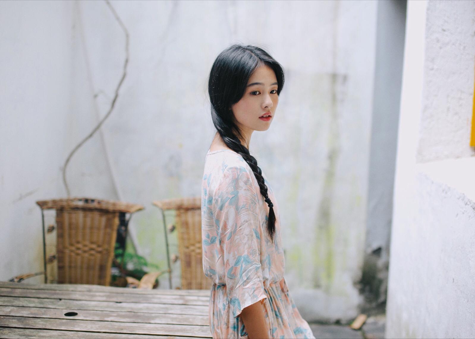 从叙旧开始跟着白鹿买衣服，直到成为大明星，更喜欢白鹿大美女了