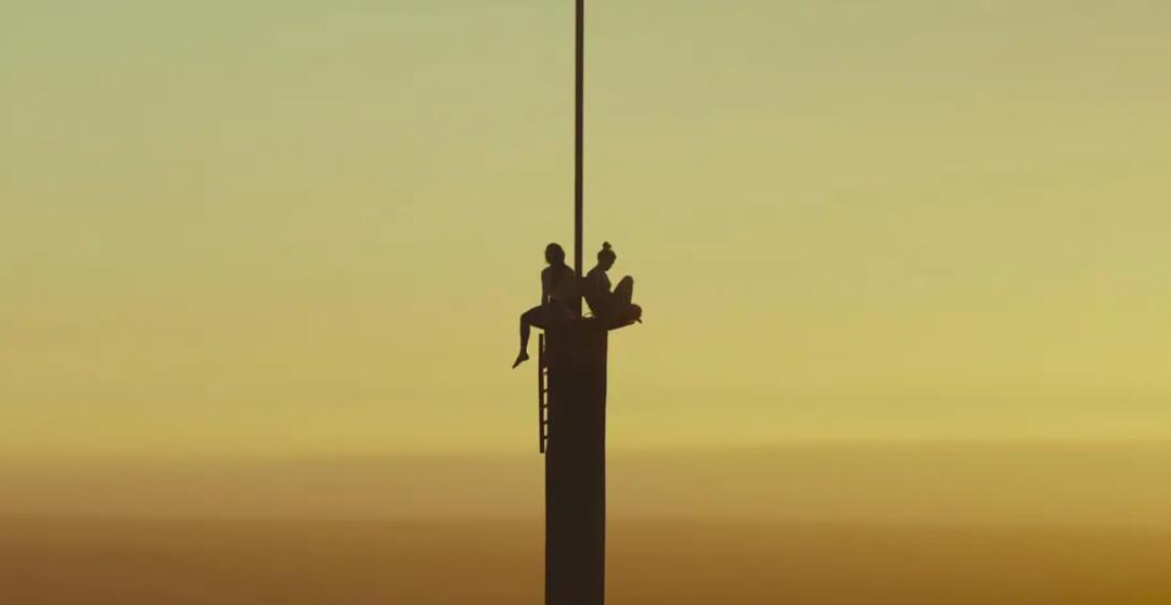 电影坠落里面的bug,电影坠落里面让人细思极恐的问题