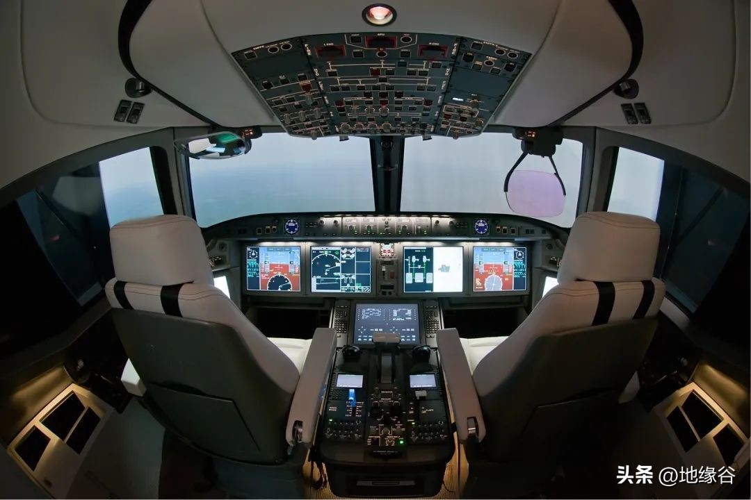 俄罗斯飞机无起落架降落,俄罗斯大飞机最新消息