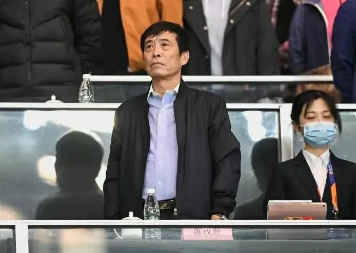 中国男足如何夺冠？网友提问人工智能ChatGPT，回复亮了！