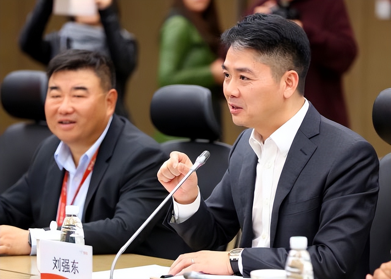 王思聪谈酒店事件,王思聪点评过网红