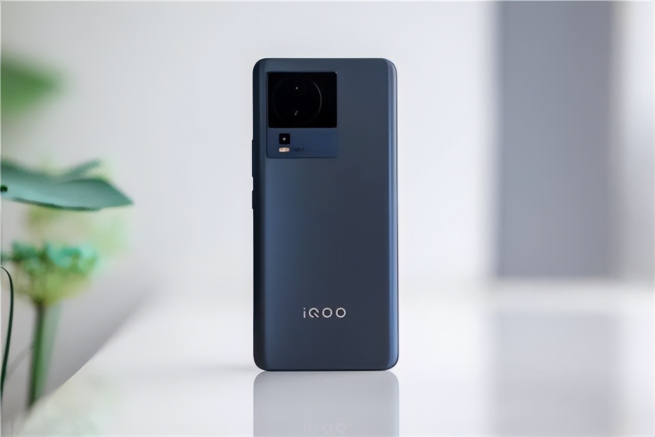 赚钱不易，买手机更要“讲究性价比”，这4款手机适合打工一族