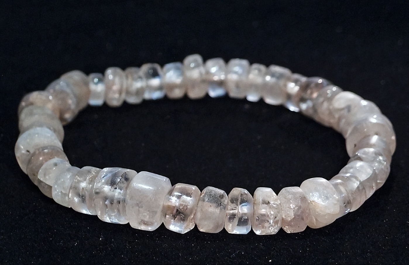 无瑕胜玉美至洁过冰清的意思,无瑕胜玉美