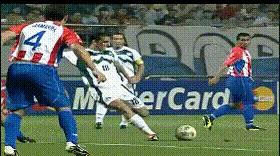 韩日世界杯决赛罗纳尔多的救赎,韩日世界杯奎因