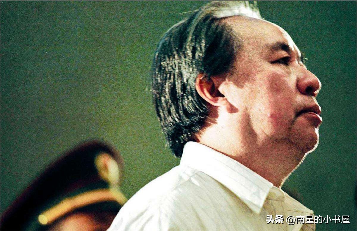 前首富牟其中四大金刚,曾经的首富牟其中