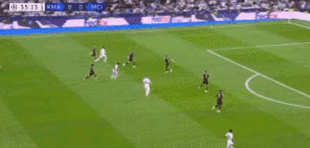 保送曼城？丁丁进球前已出界，安帅抗议染黄，温格：VAR必须介入