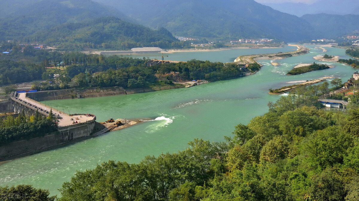 成都两自一包教师待遇,成都各区教师待遇排名