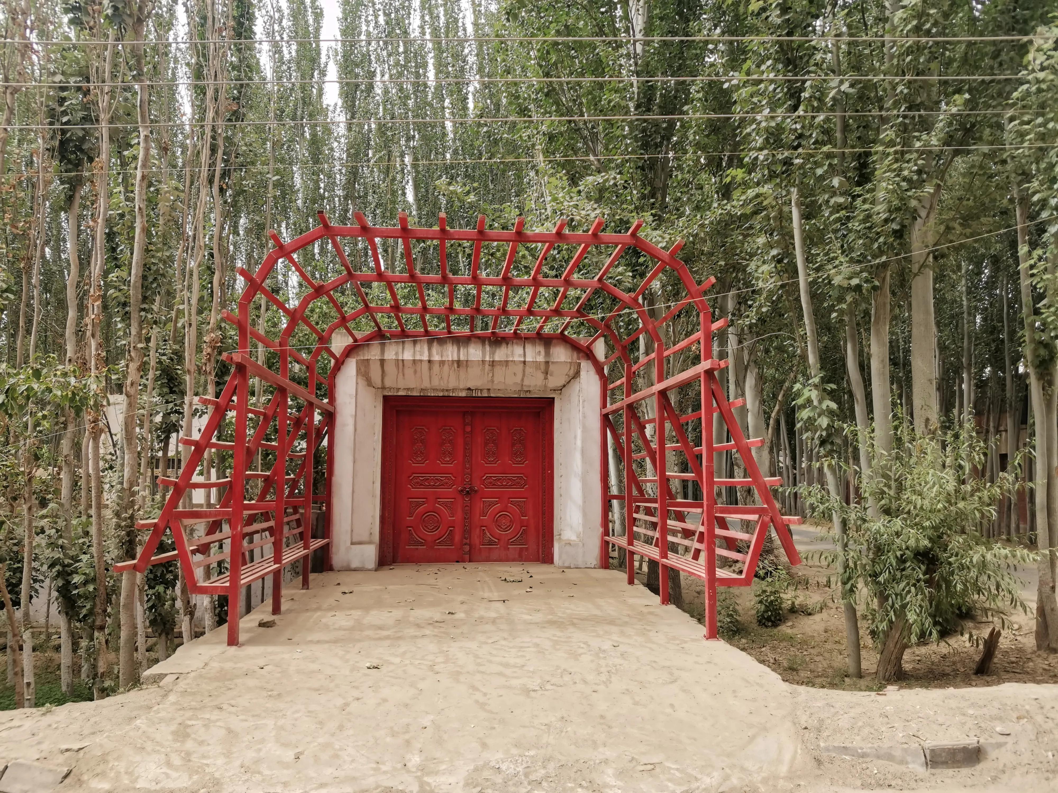 骑行新疆喀什噶尔,和田至阿拉尔沙漠公路骑行攻略