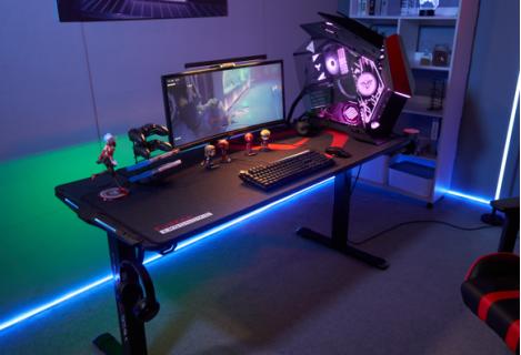 一张桌子一盏灯背景视频,一张桌子一盏灯一支笔