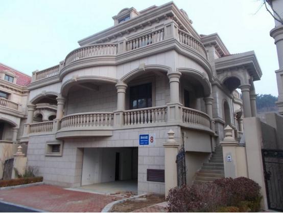 法院拍卖的房子有人住不搬,法院拍卖房子一直不搬怎么办