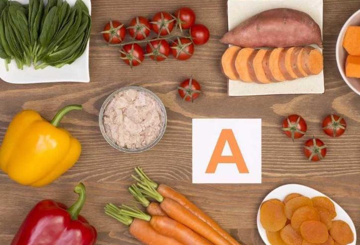 冬天来了皮肤干燥脱衣服有皮屑,一到冬天皮肤干燥掉皮屑像下雪