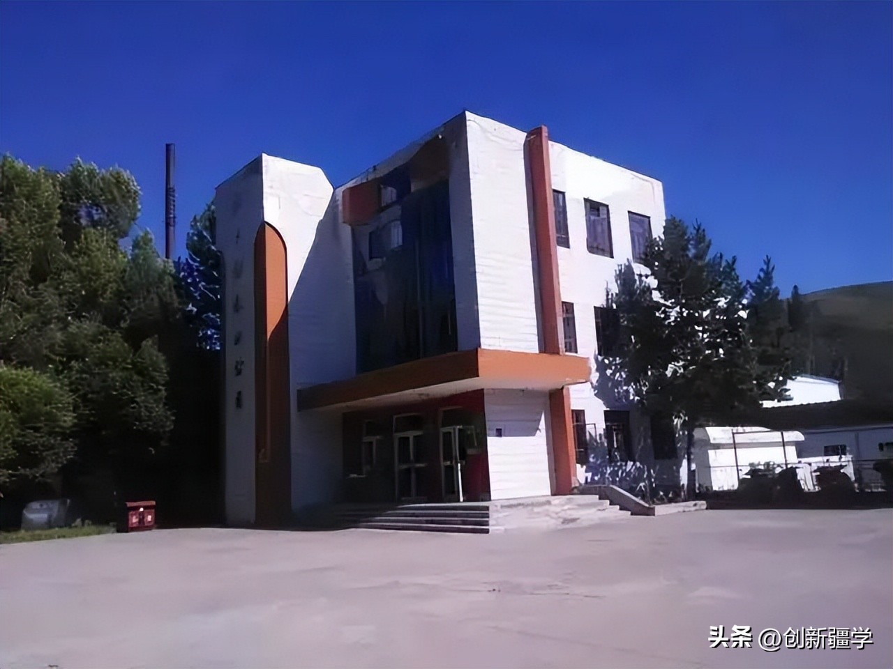 伊力特乳业始于1958年,伊力特乳业