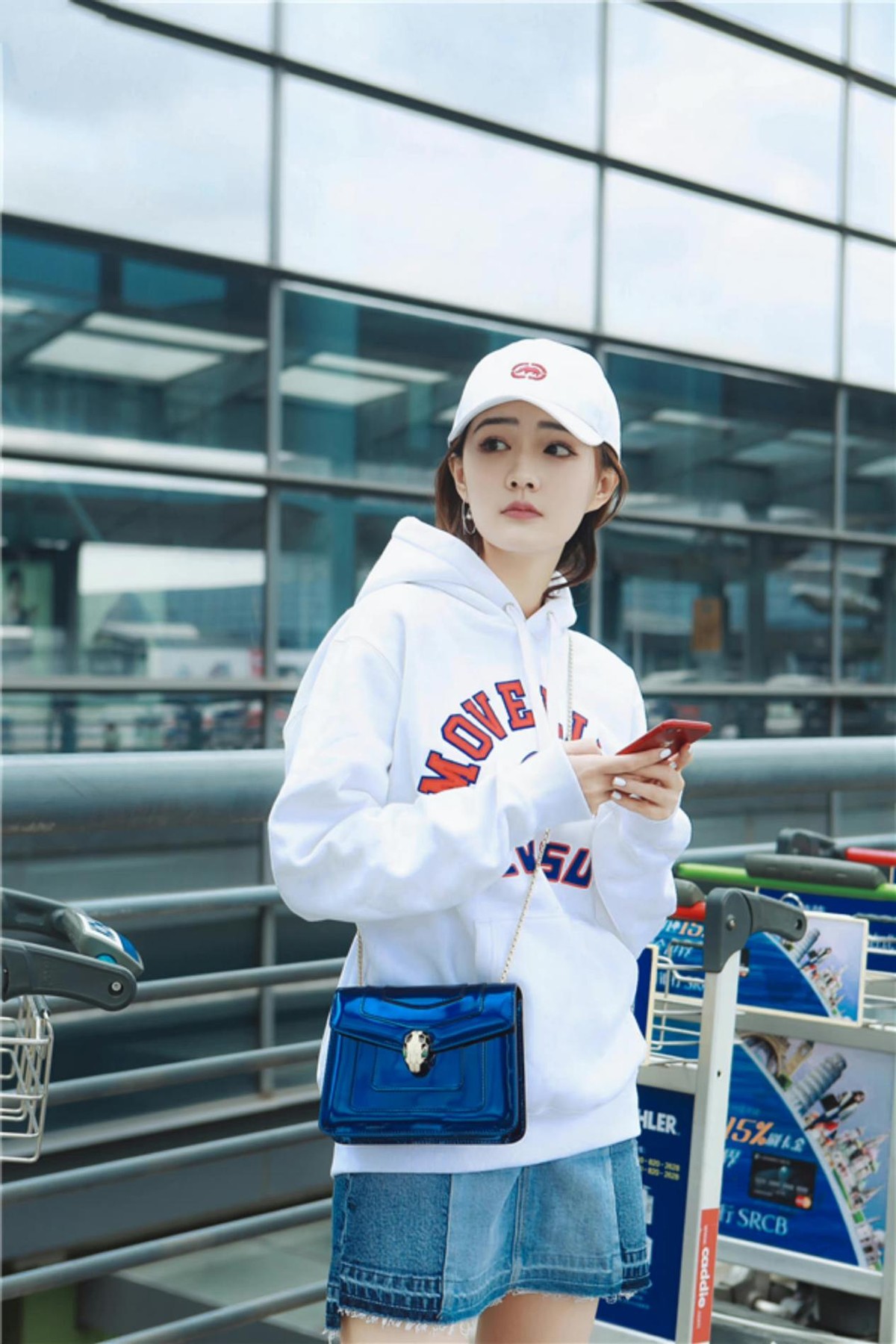 徐璐日常穿搭小短裙,徐璐同款卫衣