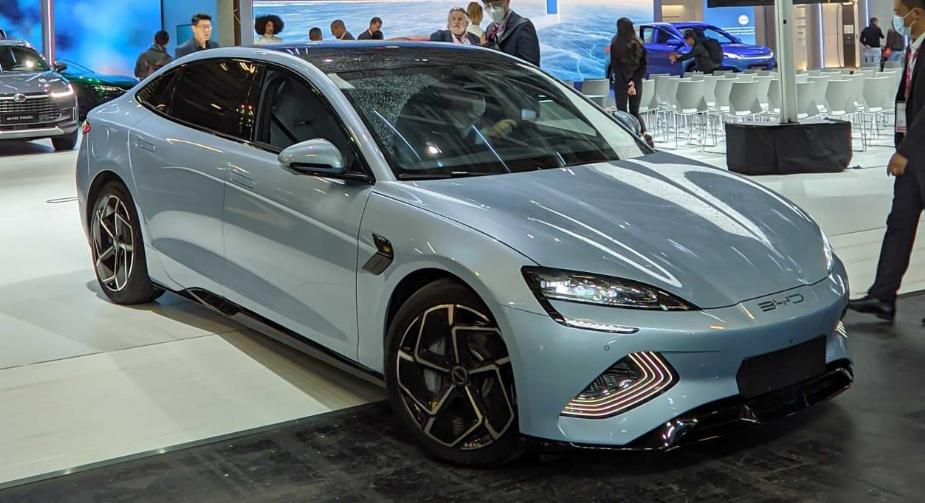 国产电动车德国狂飙,中国电动车飙车