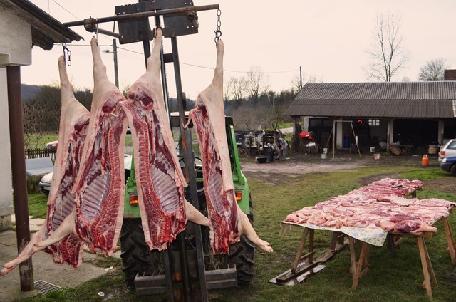 妻子婚外情离婚后男人的心理,中年男人因婚外情离婚的代价