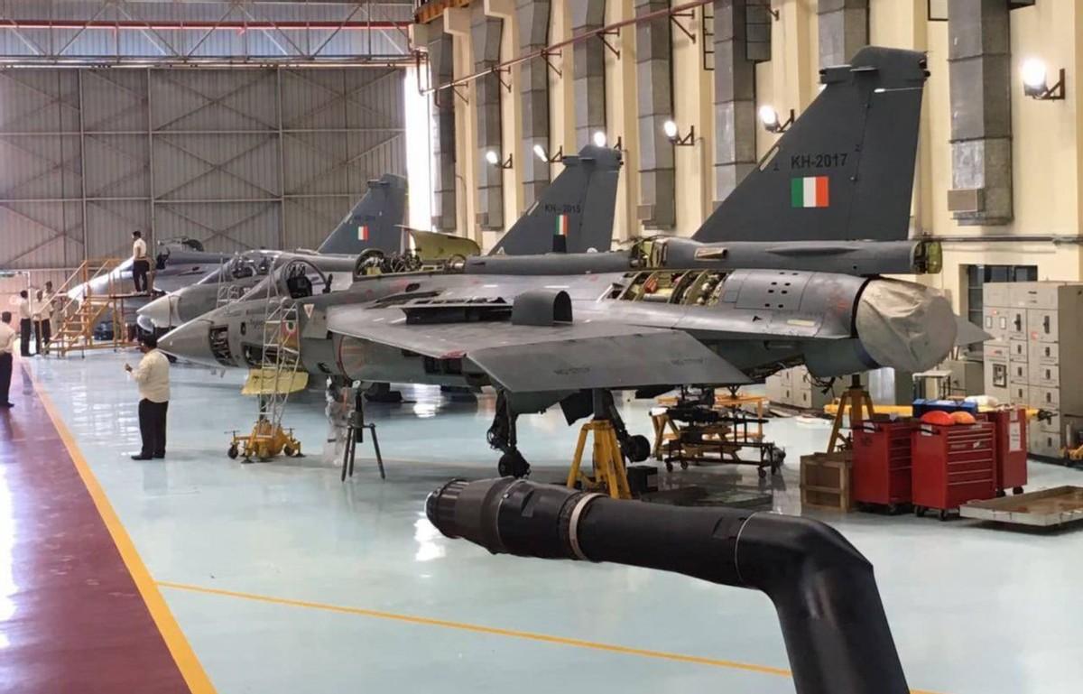 阿联酋进口中国火炮,阿联酋购买法国战机订单