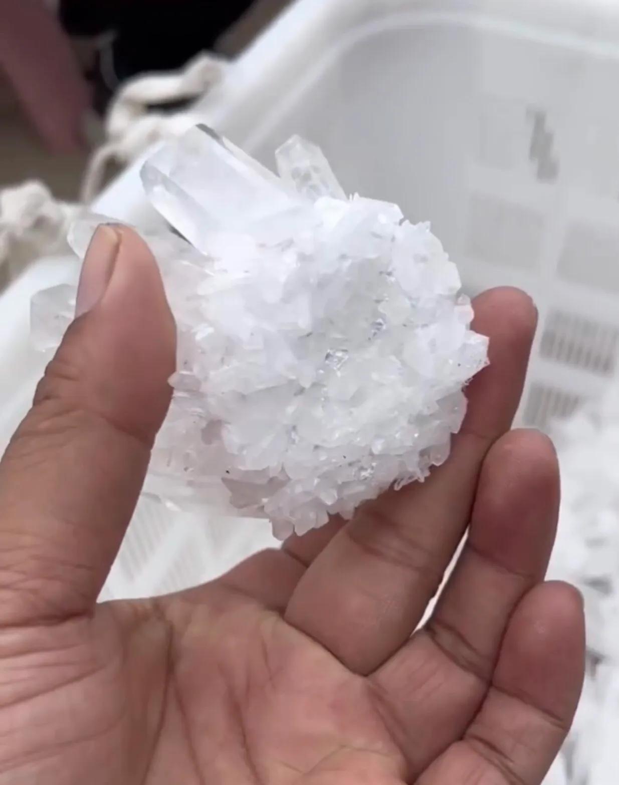 水晶簇是如何生长 (水晶簇的培育)