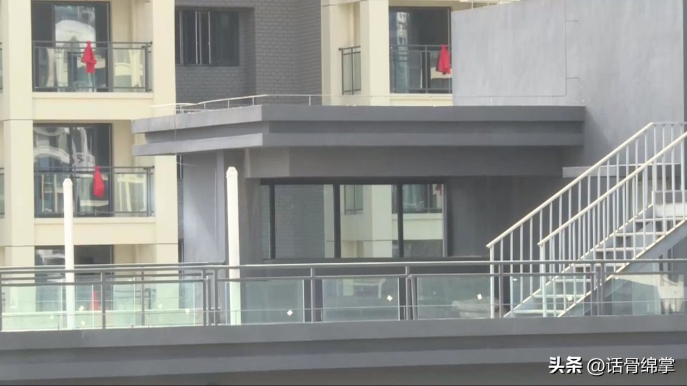 楼顶上加盖房屋,楼顶加盖房主竟如此辩解不能忍