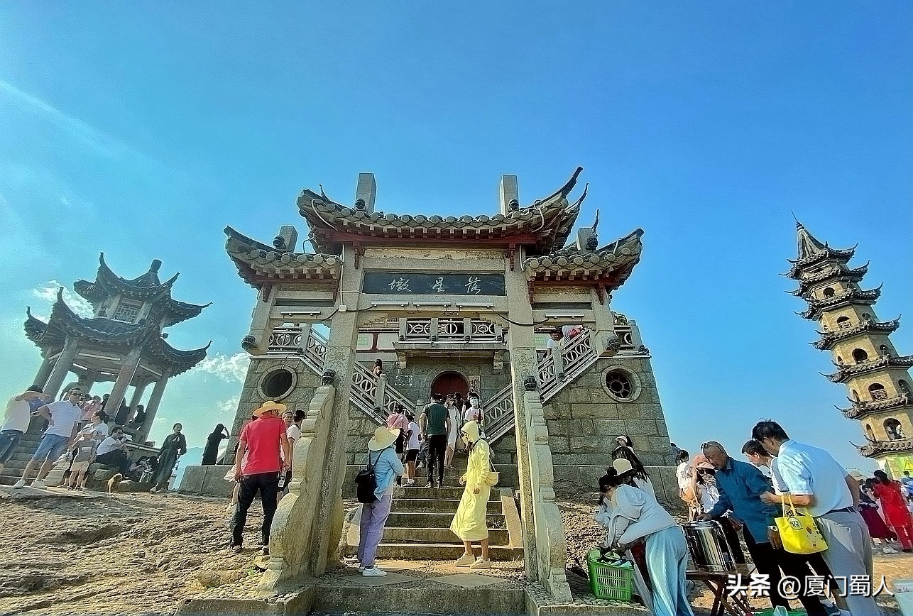 鄱阳湖千年石岛落星墩古建筑,鄱阳湖落星墩全景