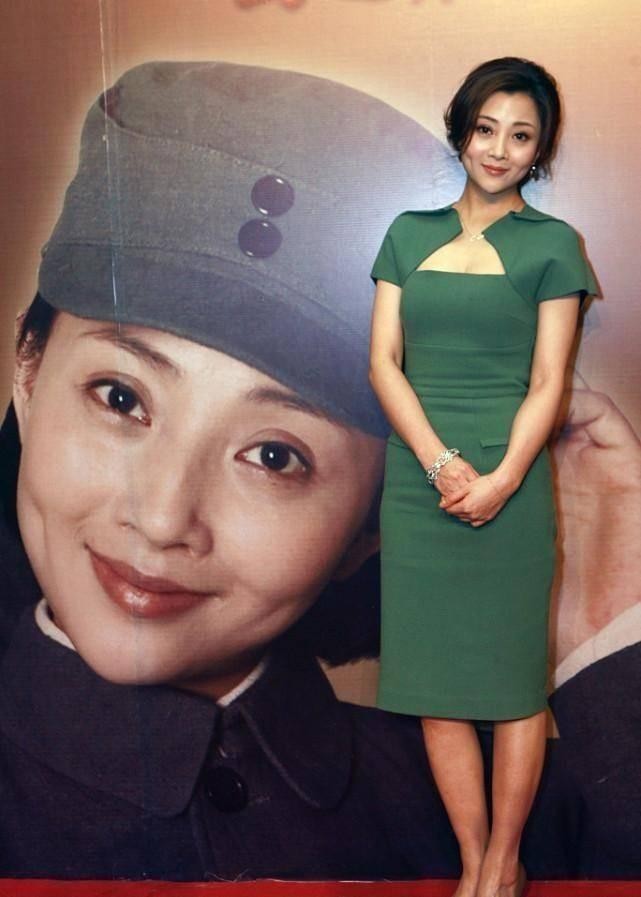 殷桃年过40依然美成一枝花,为什么殷桃被称为冻龄身材