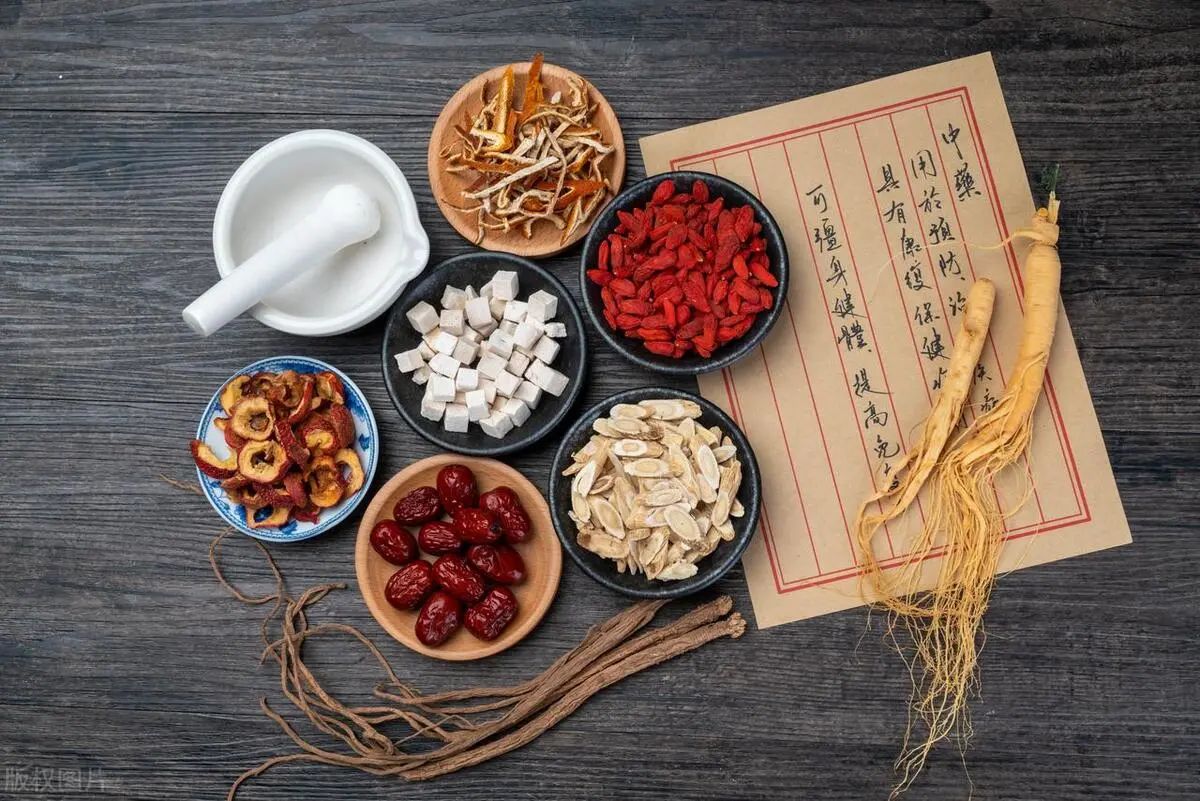 调理白发最好的一个中成药，有了它再也不用去染发啦