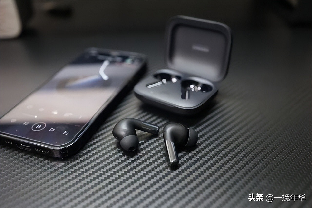 如何选择一款好用的蓝牙耳机,蓝牙耳机目前最强的十款耳机