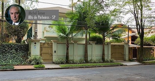 巴西最美第一夫人：小丈夫43岁选美出身，52名仆人伺候，排场太大