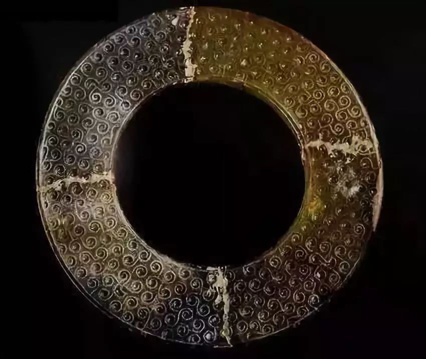 浅谈——鉴别古玉沁色