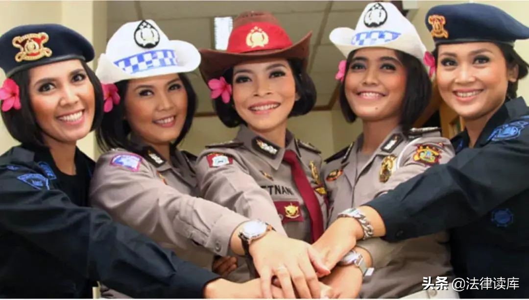 “贞操检查关乎国家安全”：在印尼，只有处女才能当警察