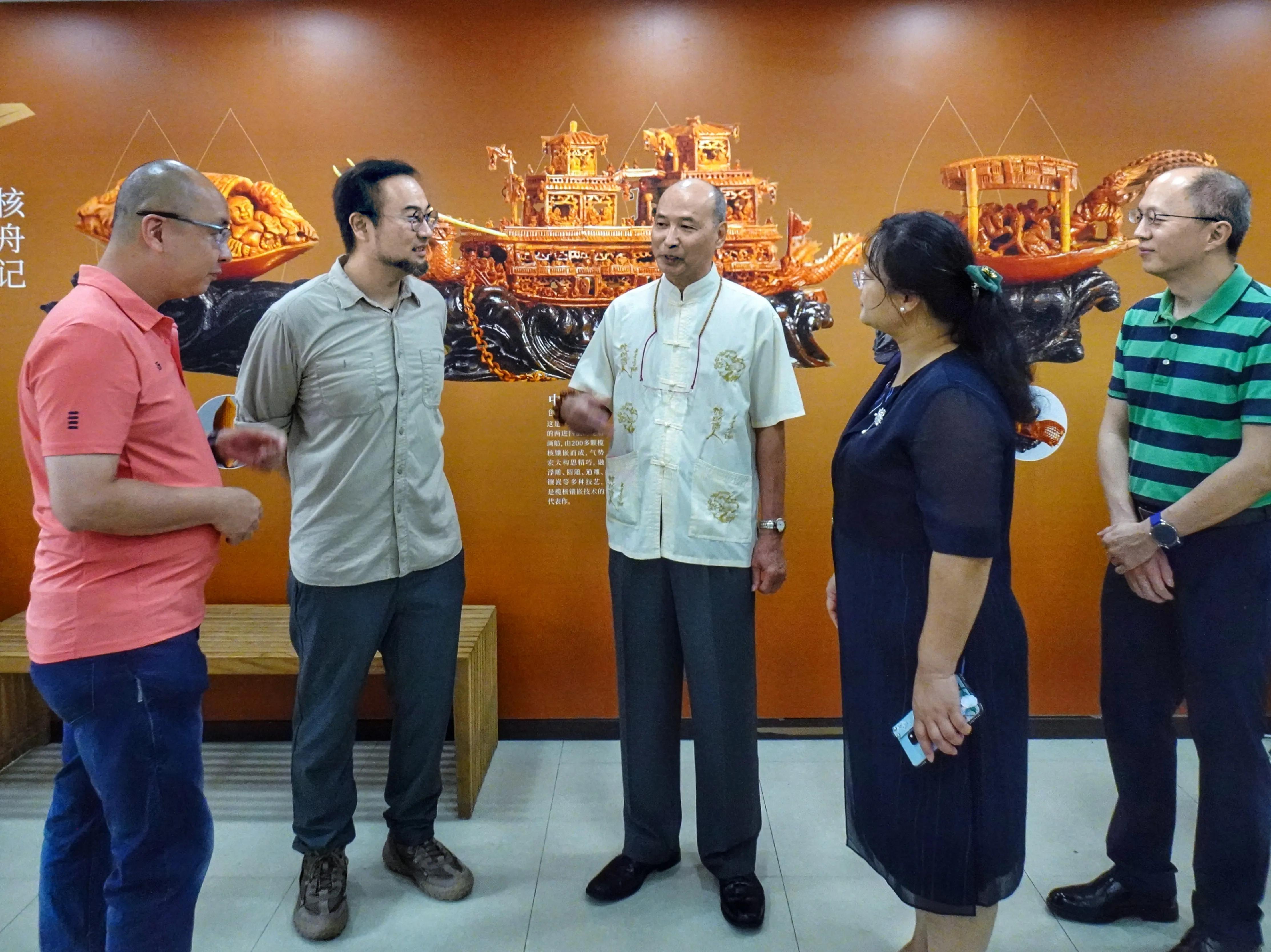 曾氏舞狮表演,广东曾氏榄雕基地