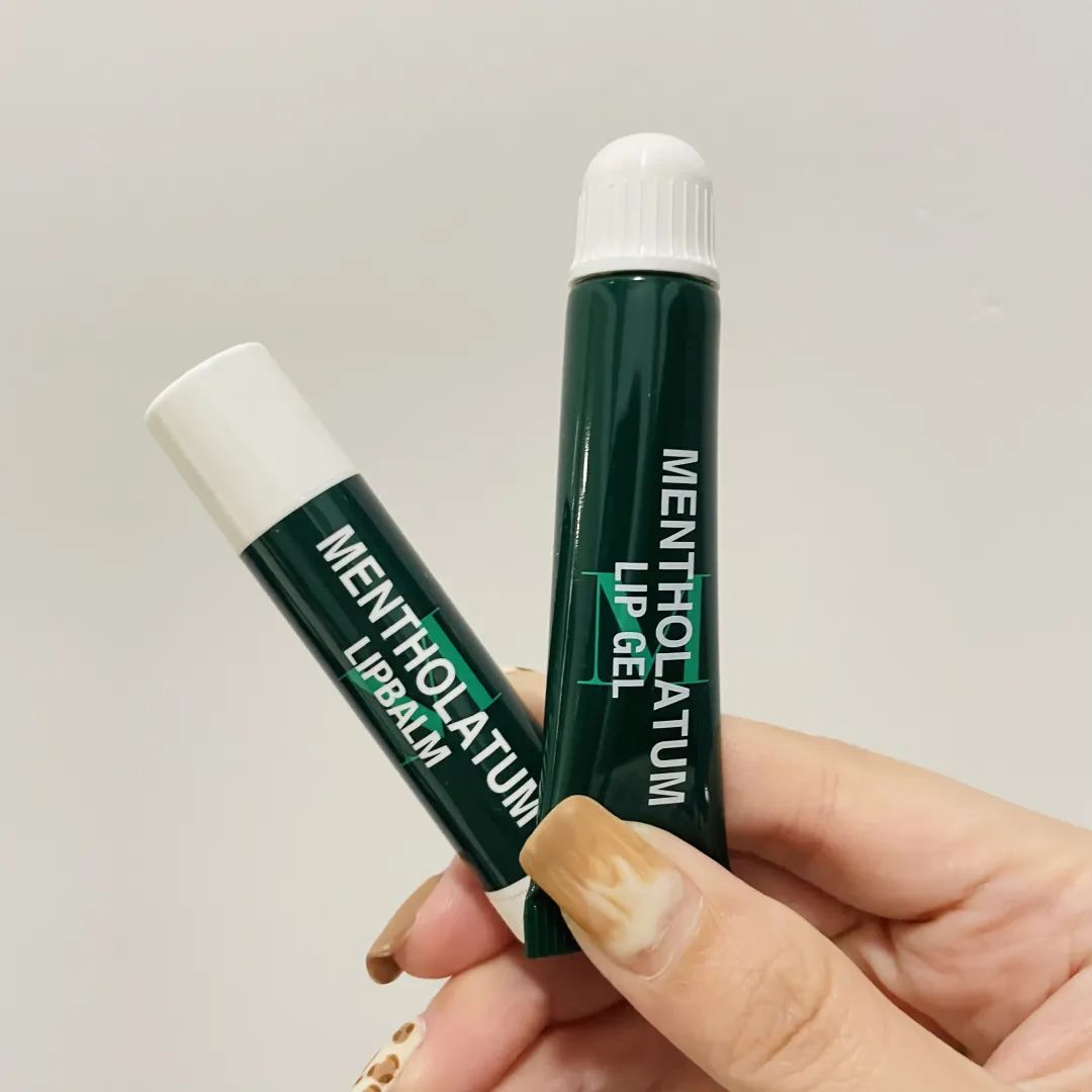 润唇膏为何越涂越干呢,涂了这么多年的润唇膏