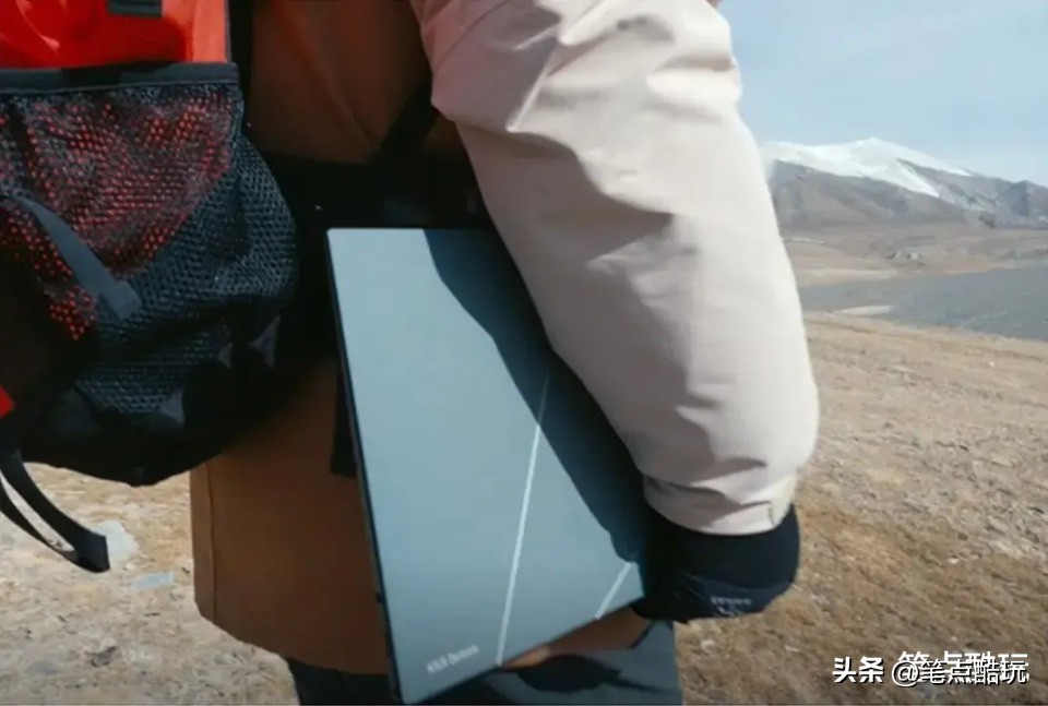 大学笔记本和平板电脑选哪一个,笔记本电脑和平板哪个更适合学生