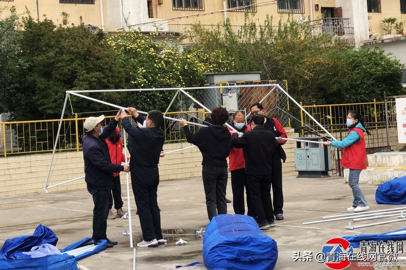 巾帼志愿者撑起疫线半边天,抗疫一线巾帼红社区阵地显身手