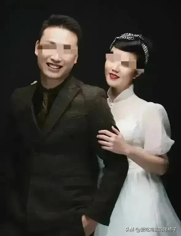 柳州梁局与情人聊天事件再添新照，难怪梁夫人心有不甘