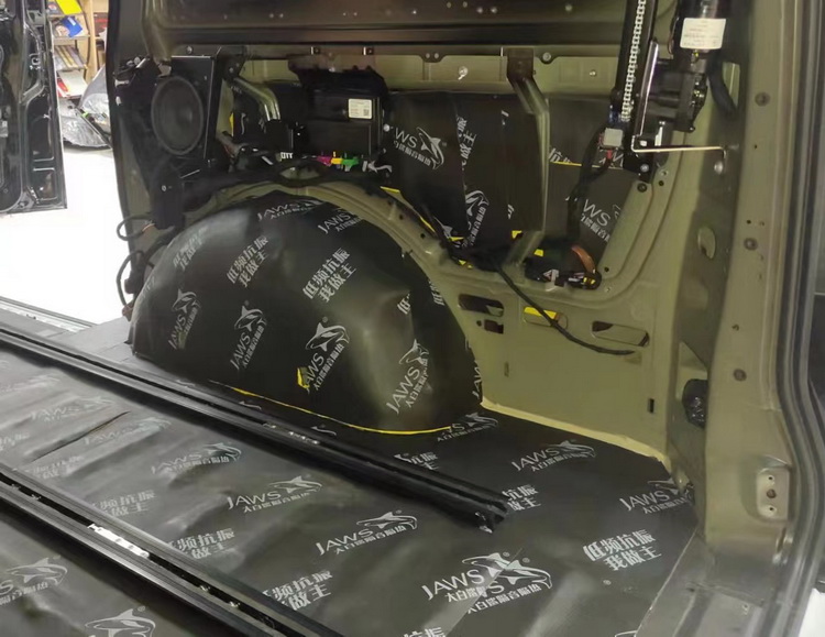 北京奔驰v260隔音改装效果,奔驰v260隔音改装郑州