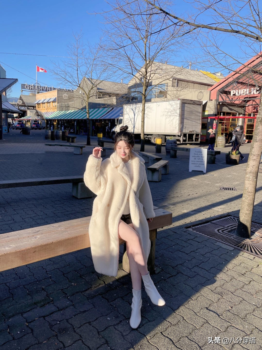 棕色泰迪熊大衣怎么穿出高级感,泰迪熊大衣哪个颜色最流行