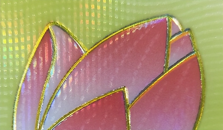 细荷花烟真假烟鉴别,钻石荷花香烟整条真假辨别