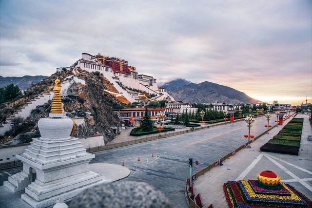 拉萨旅游地区打卡地点介绍,拉萨周边网红打卡景点