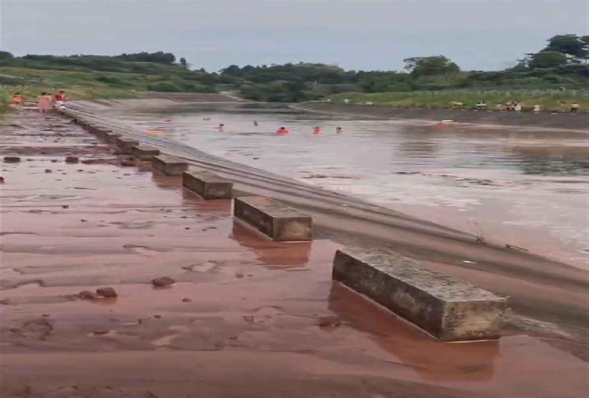 四川遂宁游泳池垮塌事件,气垫泳池垮塌为什么会死人