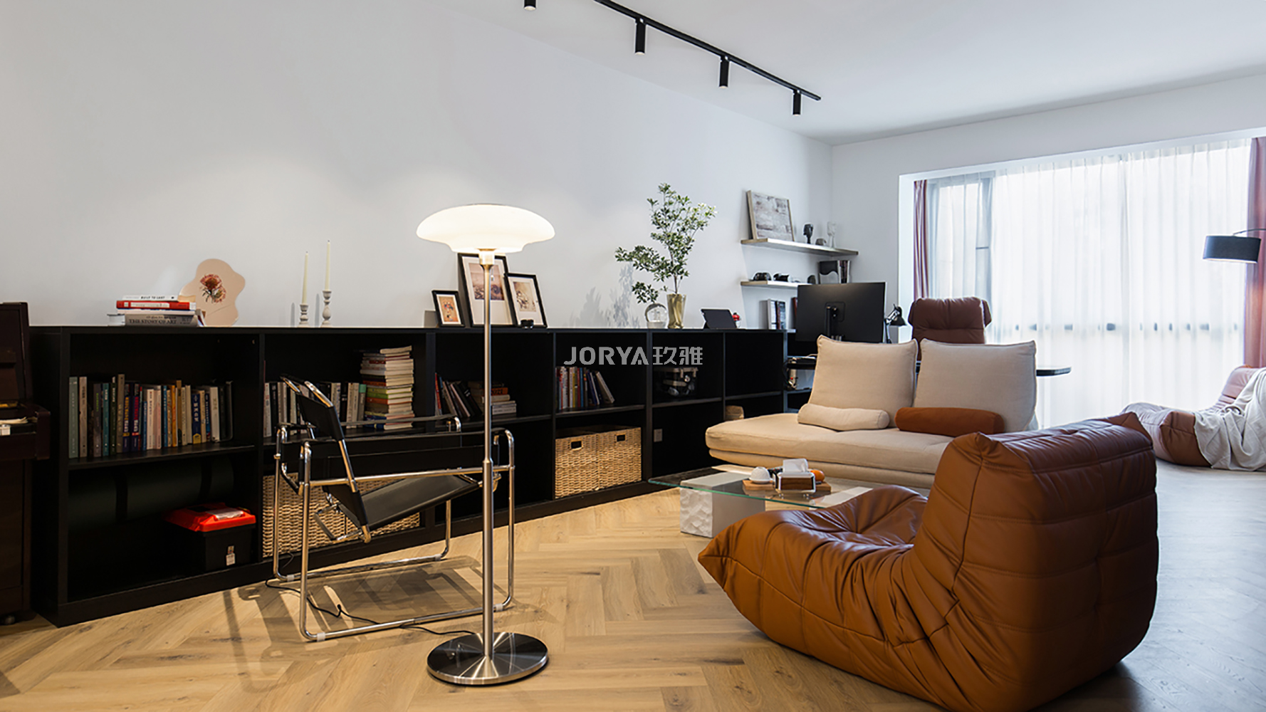 令人眼前一亮的艺术氛围，好像杂志里的家