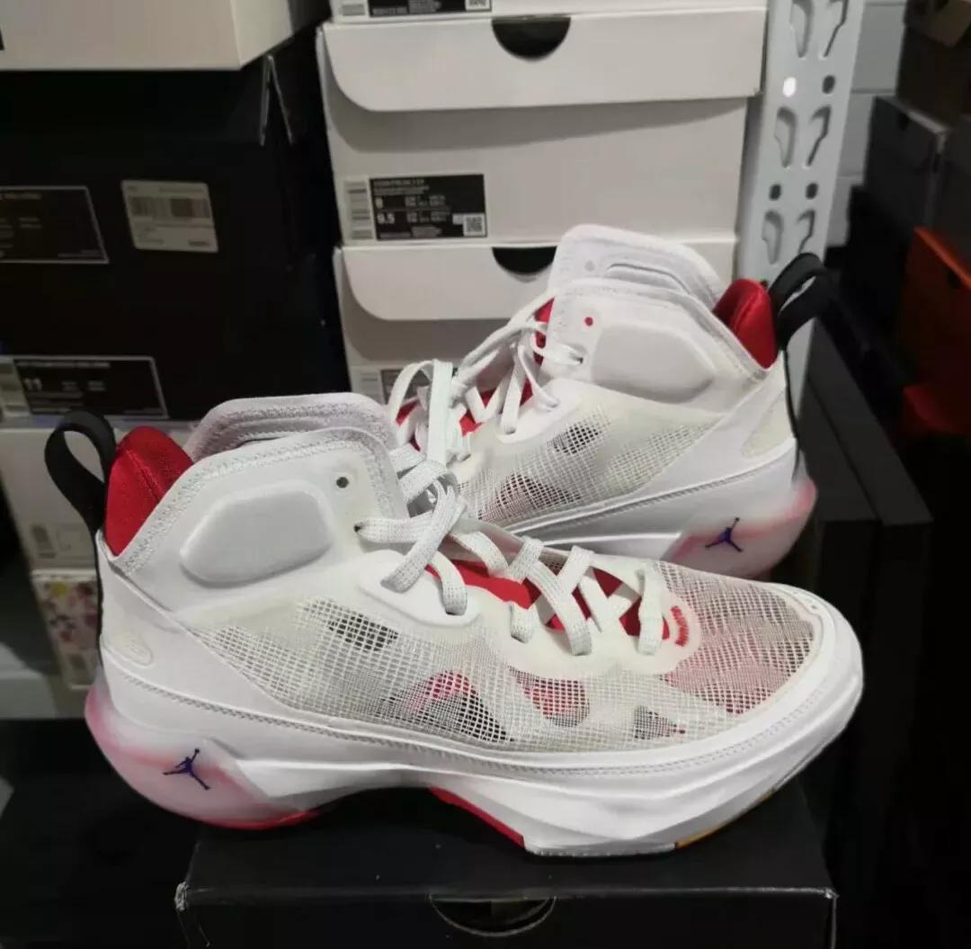 700元的aj37值得入手吗,aj37哪款最好