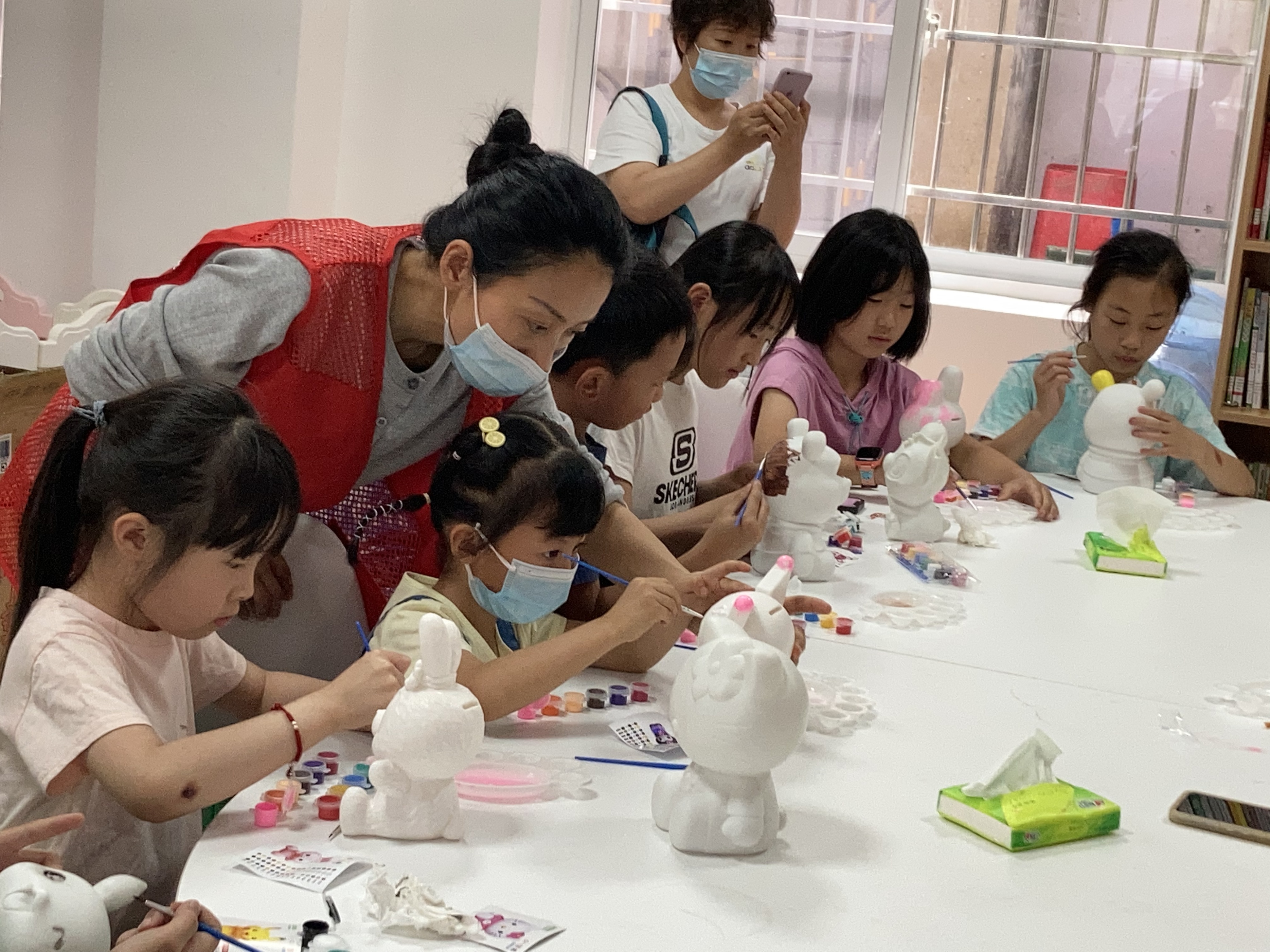 “6·1”特别报道·绵阳|小浮桥社区：“挖呀挖”七彩童年快乐六一