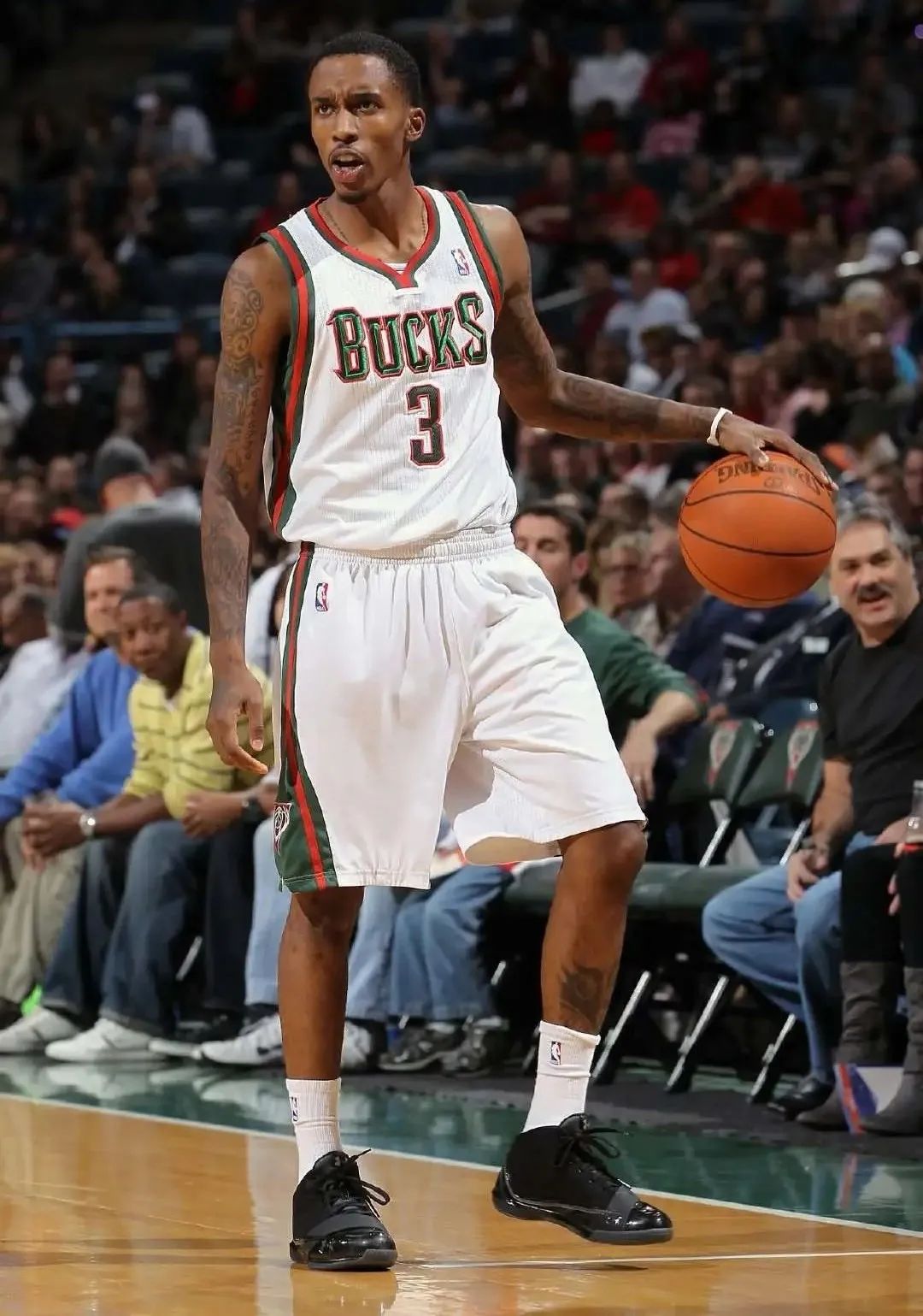 库里安德玛篮球鞋,詹宁斯库里篮球